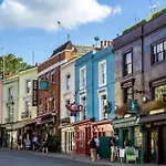 Stunning Townhouse In Beautiful Notting Hill