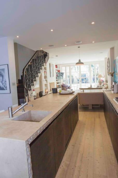 Stunning Townhouse In Beautiful Notting Hill Londra