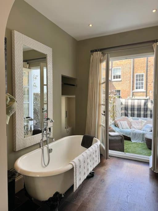 Stunning Townhouse In Beautiful Notting Hill Appartamento